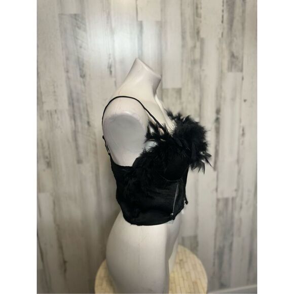 Black crop top - Picture 2 of 8